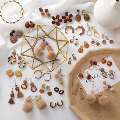 Sweet girl brown earrings literary retro cool acrylic plush earrings wild net red earrings