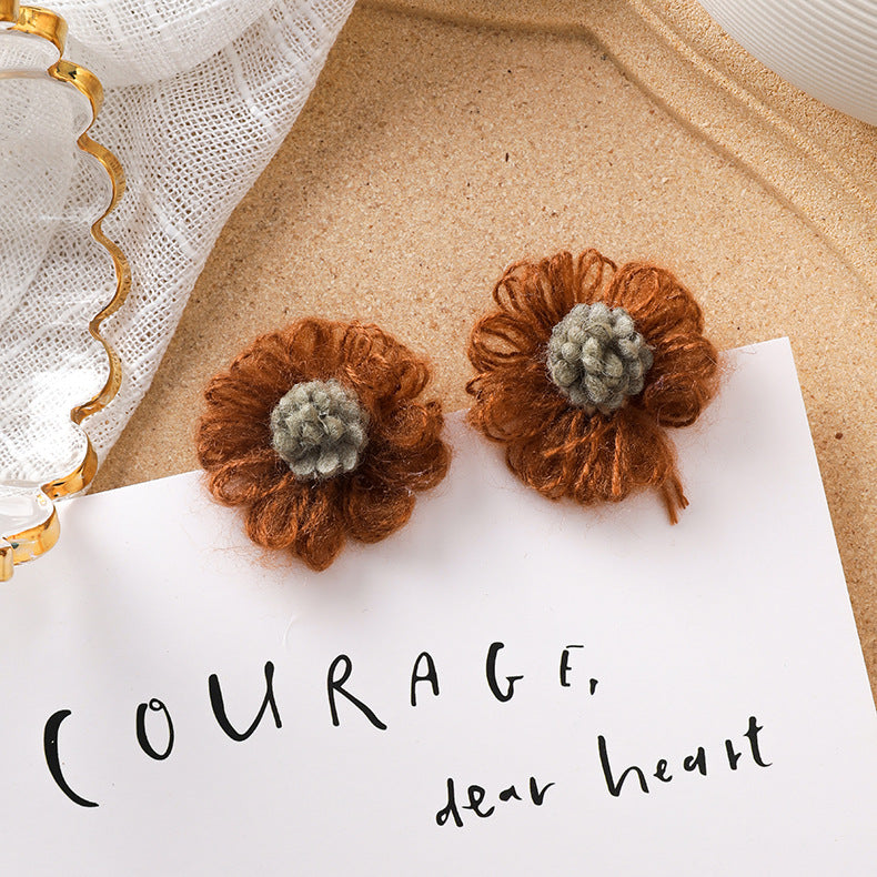 Sweet girl brown earrings literary retro cool acrylic plush earrings wild net red earrings