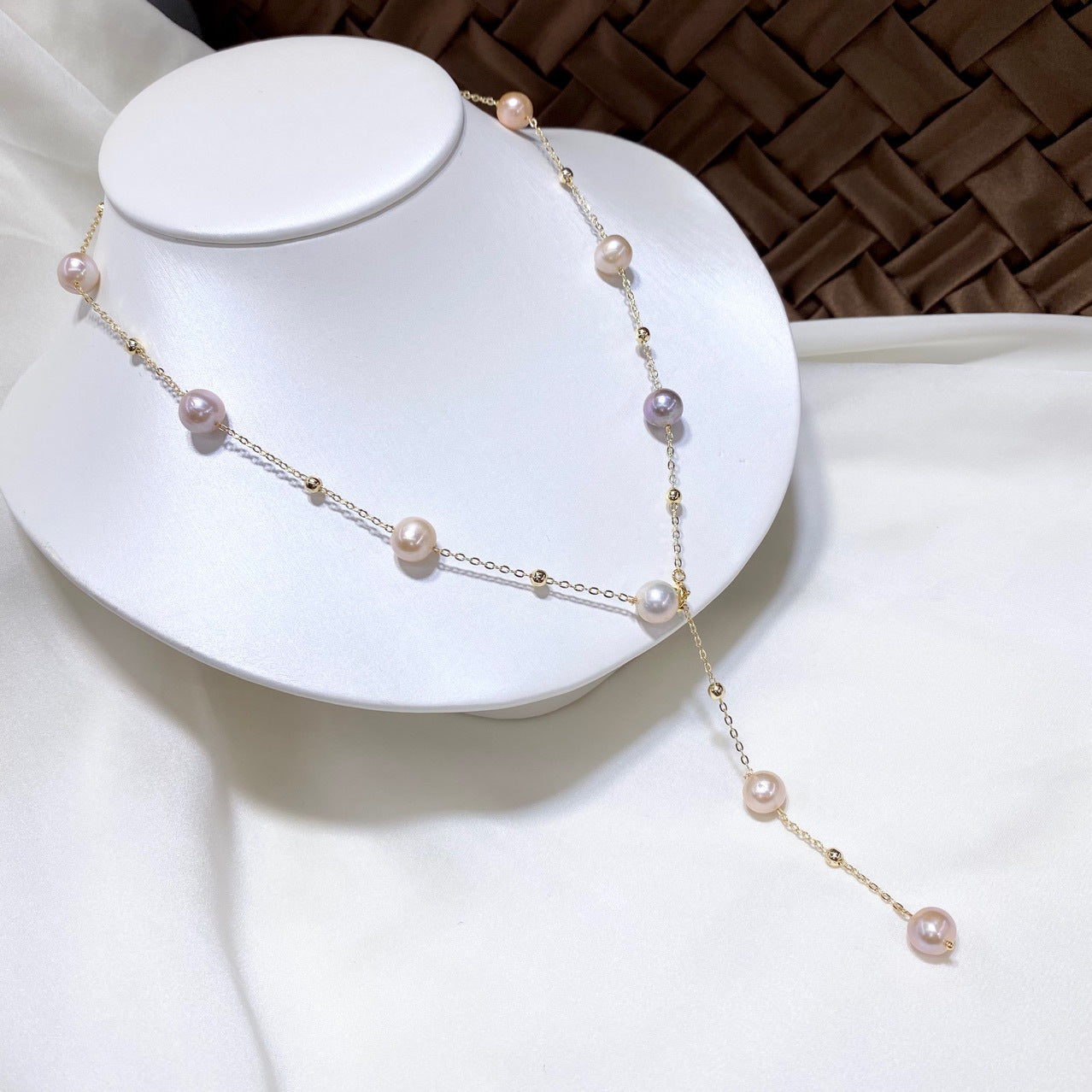 Women's Fashion Starry Sky Natural Freshwater Pearl Necklace
