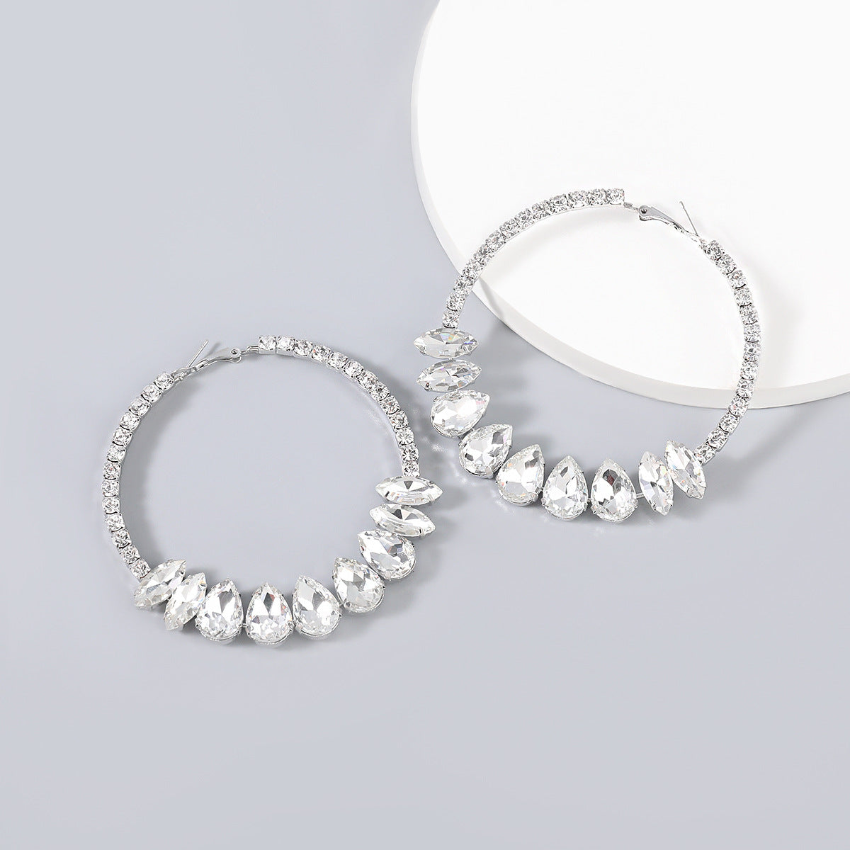 Claw Chain Series Alloy Diamond Round Earrings For Women