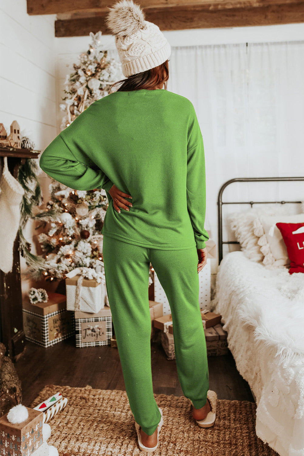 Spinach Green Long Sleeve Pullover and Jogger Pants Lounge Set