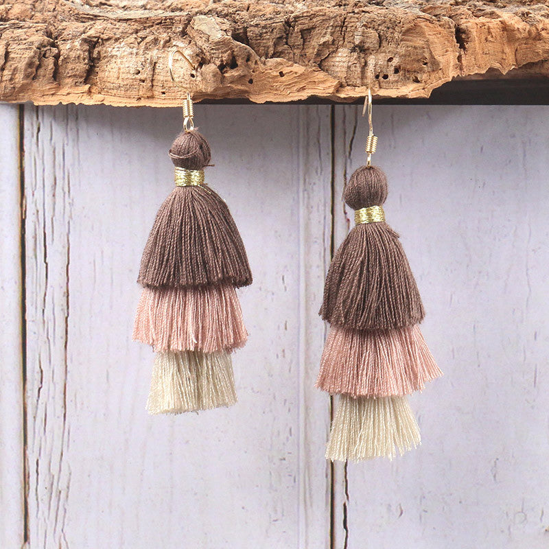 Wool stitching tassel earrings