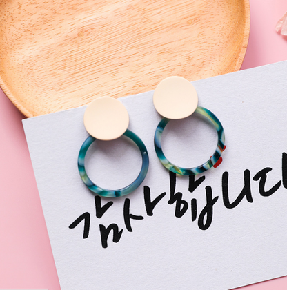 Geometric earrings retro simple temperament acrylic acrylic paint circle earrings female