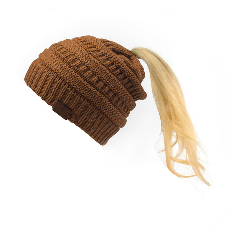 Labeling Knitted Women's Woolen Hat