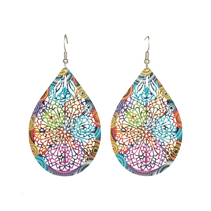 Round feather earrings