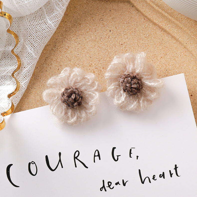 Sweet girl brown earrings literary retro cool acrylic plush earrings wild net red earrings