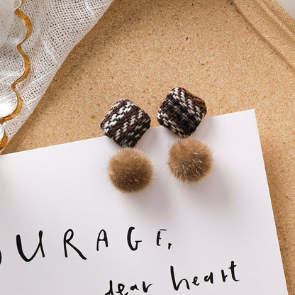 Sweet girl brown earrings literary retro cool acrylic plush earrings wild net red earrings