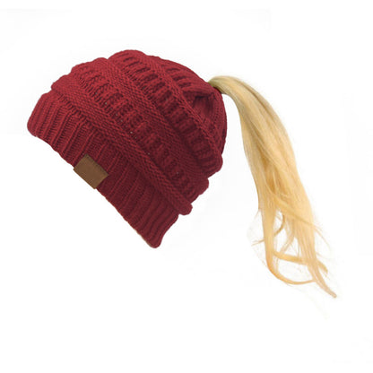 Labeling Knitted Women's Woolen Hat