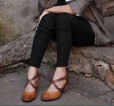 High Heel Pointed Toe Belt Buckle Thick Shoes