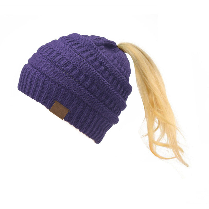 Labeling Knitted Women's Woolen Hat