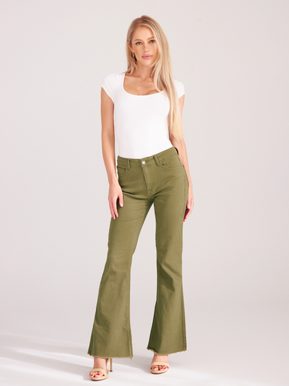 Essential Straight Leg Jeans HW53ZK4657