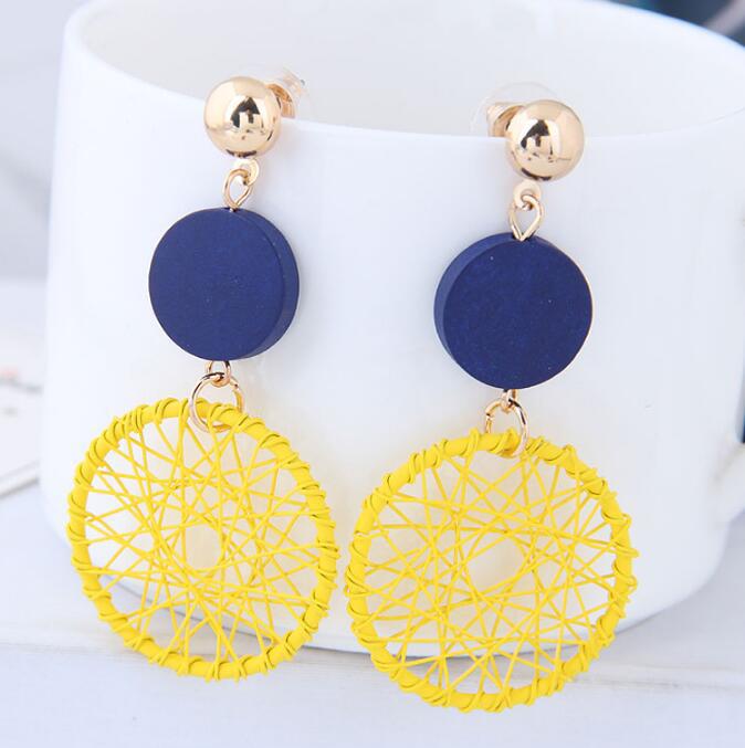 Exaggerated big circle earrings