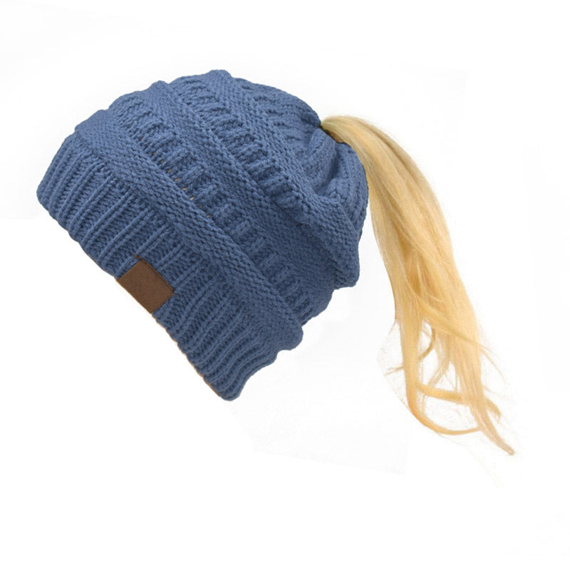 Labeling Knitted Women's Woolen Hat