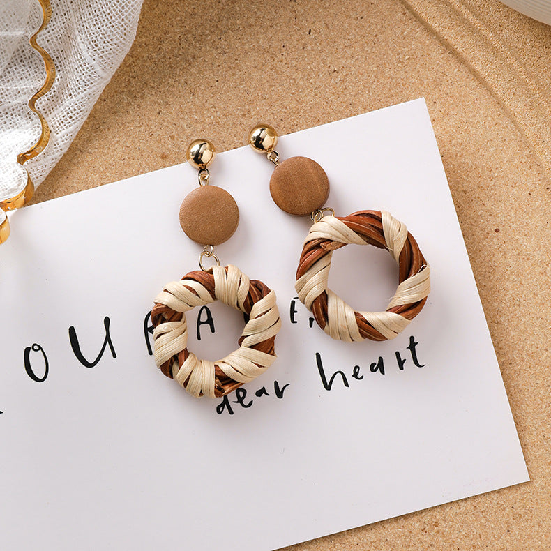 Sweet girl brown earrings literary retro cool acrylic plush earrings wild net red earrings