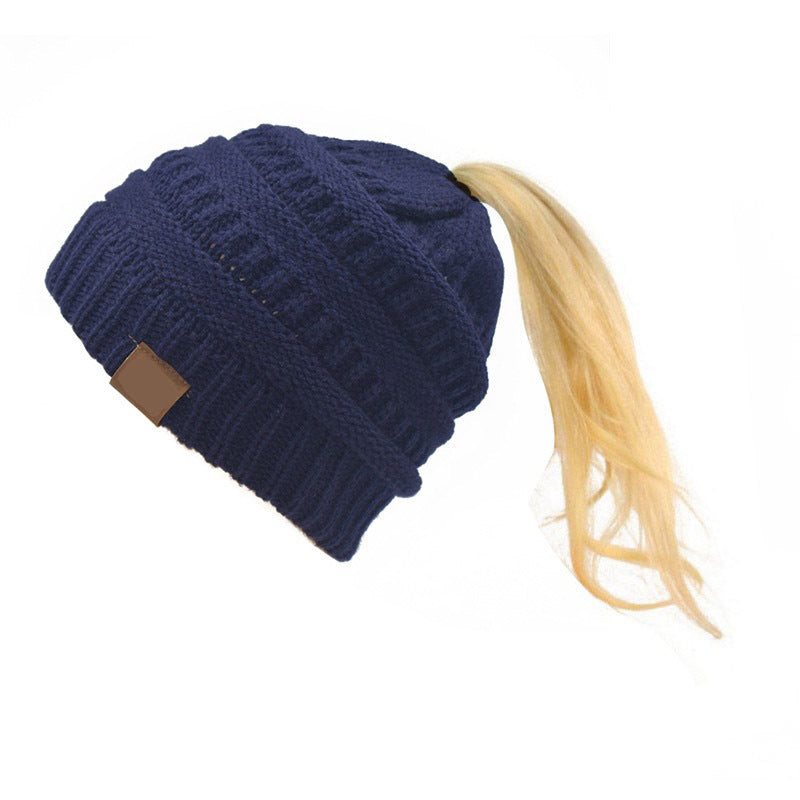 Labeling Knitted Women's Woolen Hat