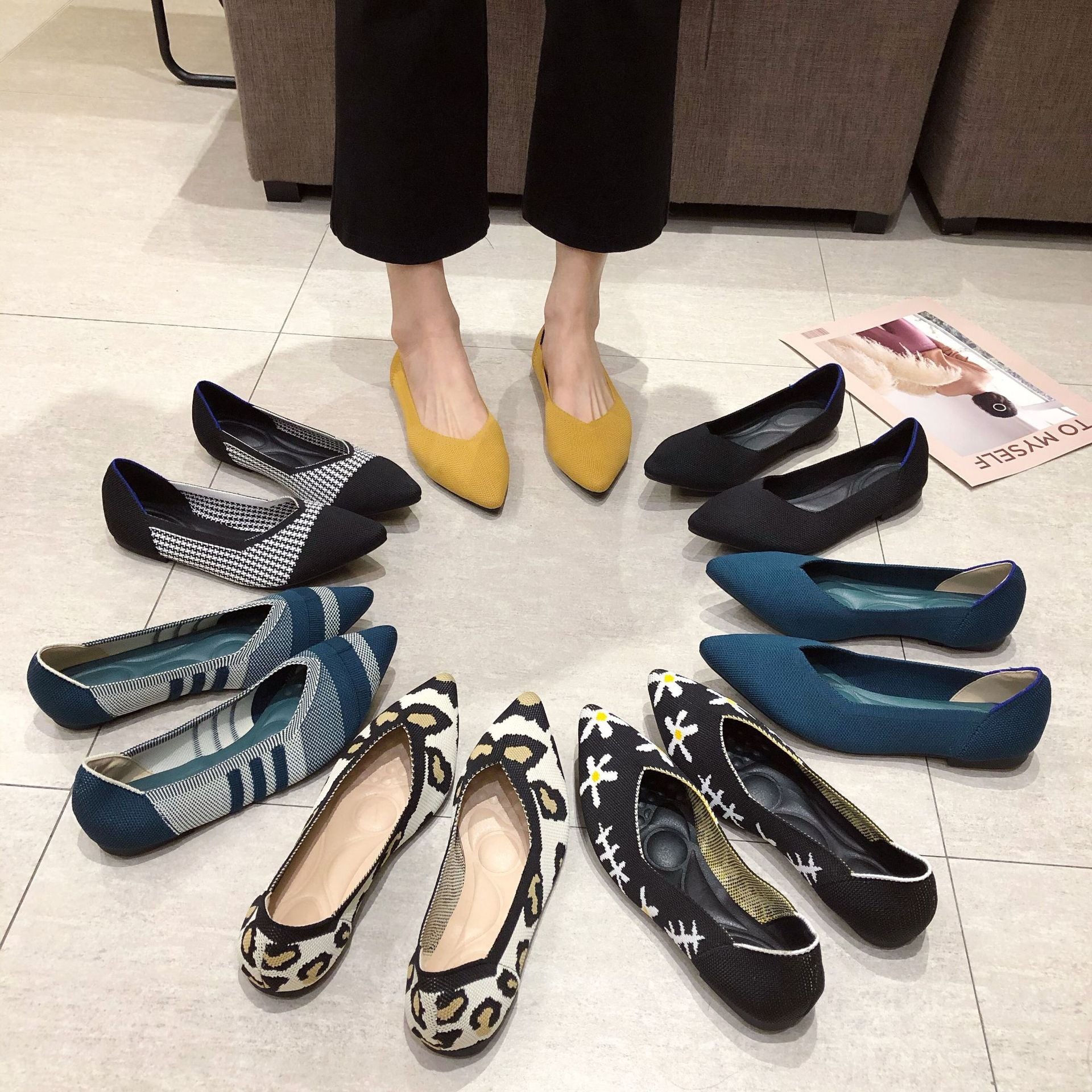 Women's Fashion Flyknit Pointed Braided Shoes