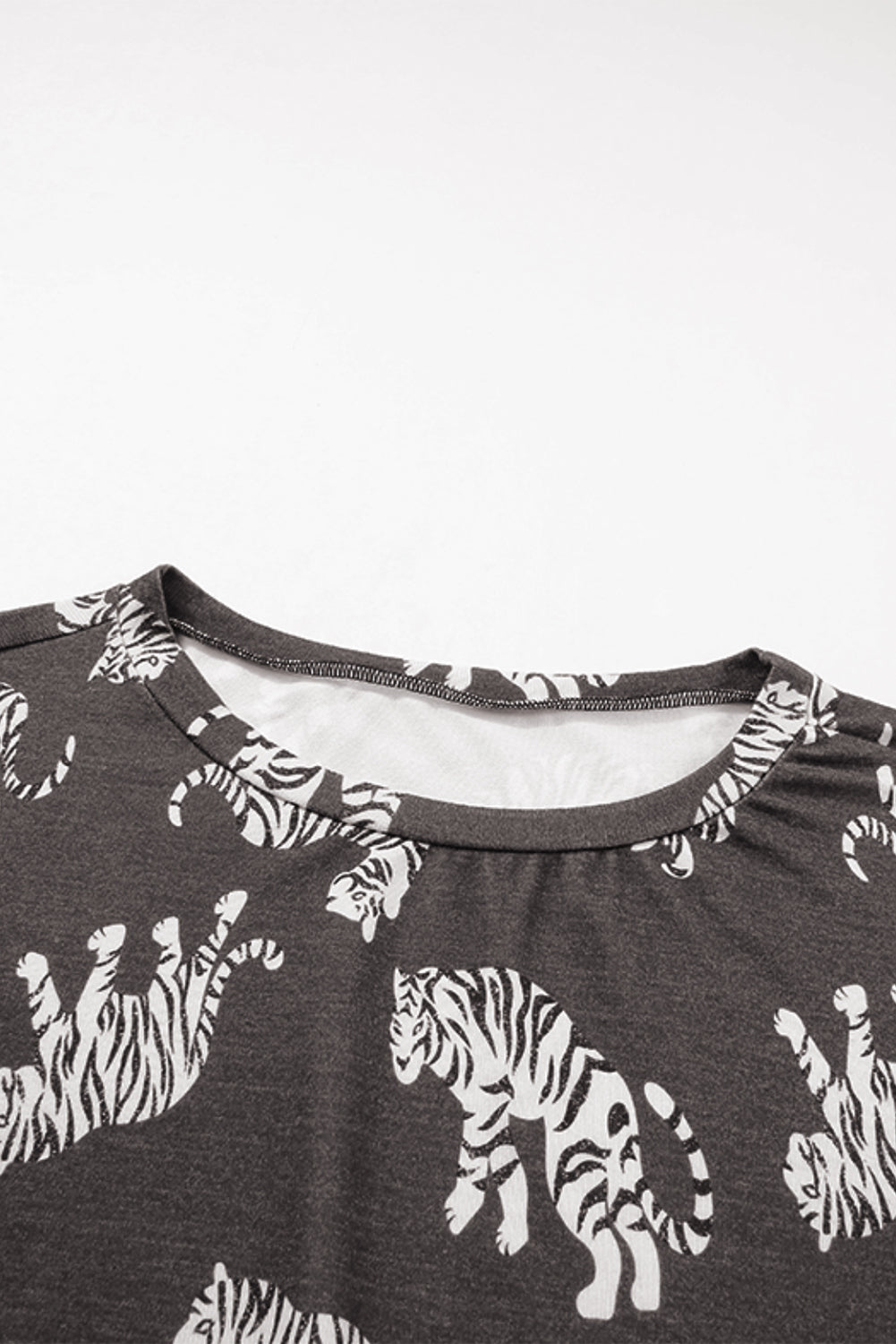 Black Plus Size Cheetah Print Puff Sleeve Ruffle Mini Dress