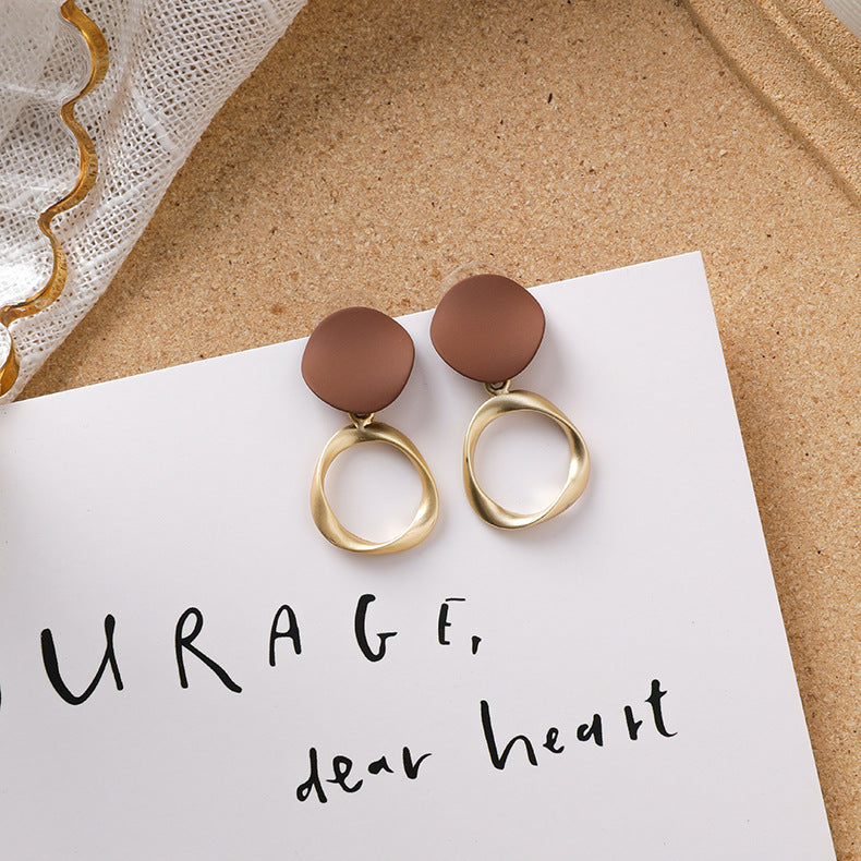 Sweet girl brown earrings literary retro cool acrylic plush earrings wild net red earrings