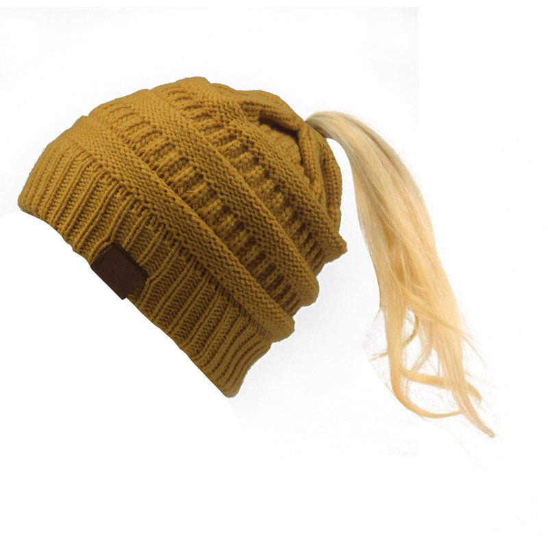 Labeling Knitted Women's Woolen Hat