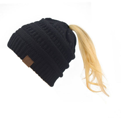 Labeling Knitted Women's Woolen Hat
