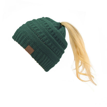Labeling Knitted Women's Woolen Hat