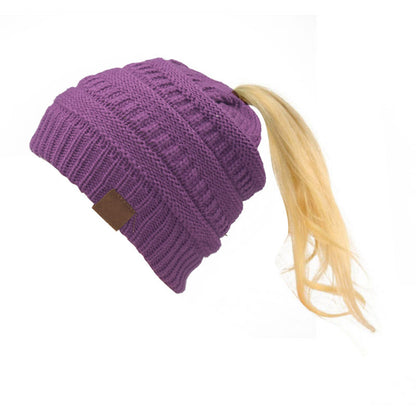 Labeling Knitted Women's Woolen Hat