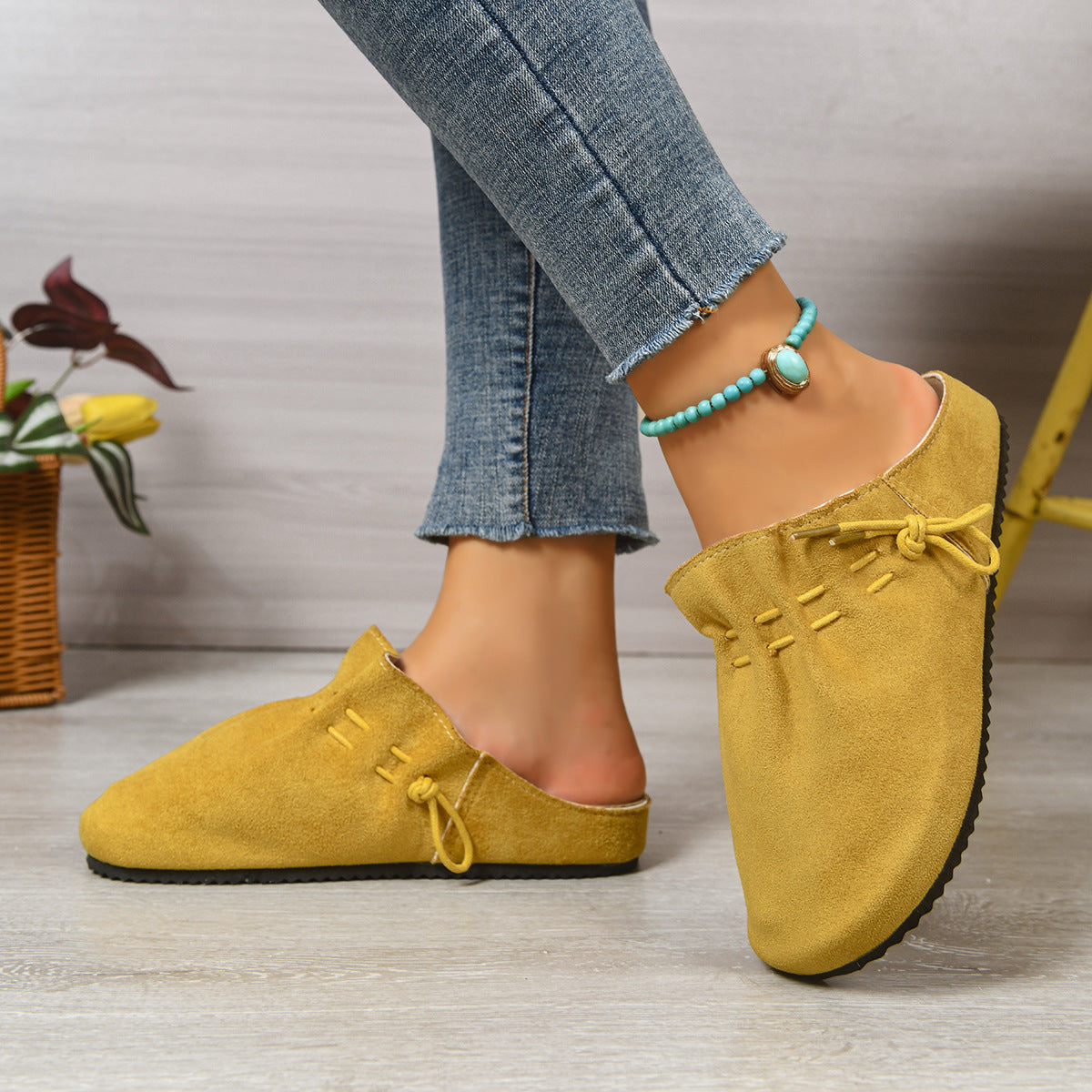 Stylish Minimalist Retro Casual Design Womens Slippers